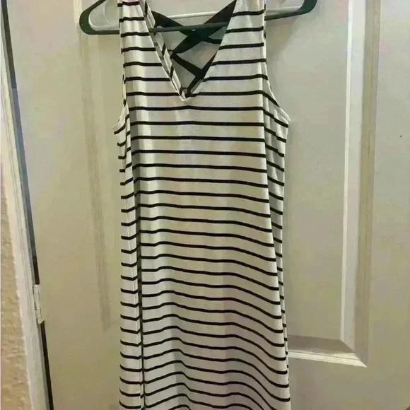 Fortune & Ivy Tie Back Striped Dress from Stitch Fix Size Large - Picture 2 of 6